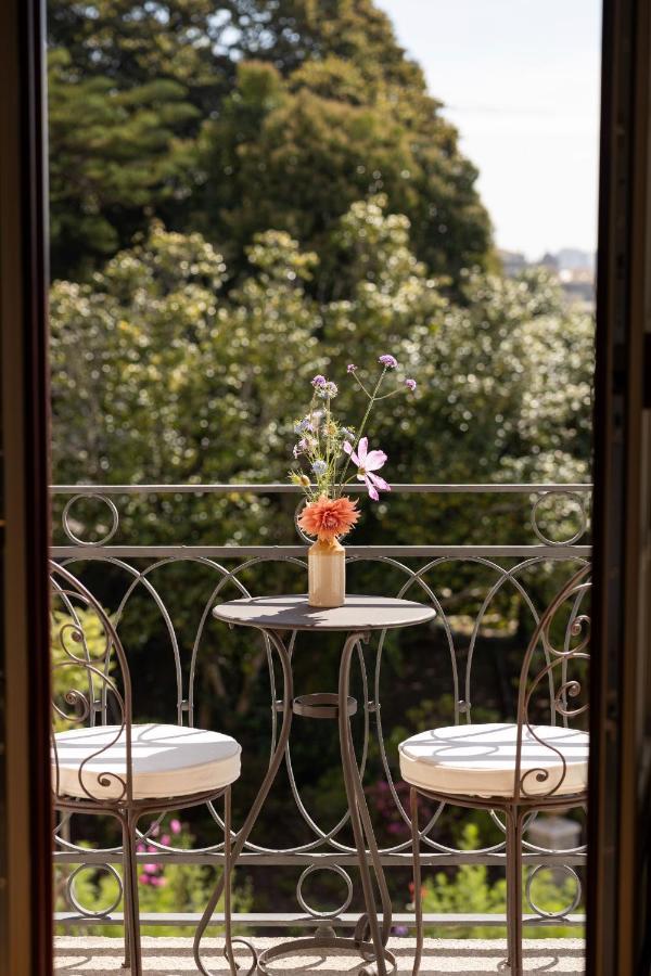 Couette-café Casa Camélia *